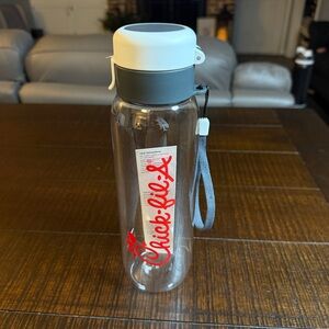 Chick-fil-A Clear BPA Free Water Bottle with Gray‎ Lid